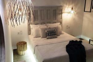 Menori Luxury Suite, Панормос