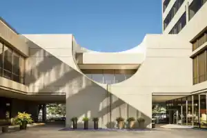 Отель «Hilton University of Houston», Хьюстон