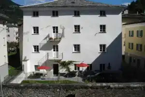 Cà del Borgo, Rooms & Suites, Поскьяво