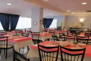 Hotel «Monti», Римини