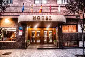 Hotel «Zaragoza Royal», Сарагоса