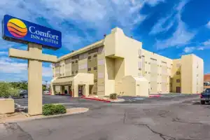 Апарт-отель «Comfort Inn & Suites Downtown», Альбукерке