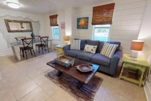 Country's Retreat Tybee Vacation Rentals, Тиби-Айленд