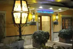 Hotel «Bretagne», Керкира