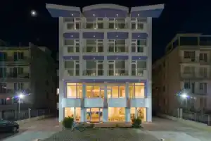 Hotel «Mediterraneo», Соттомарина
