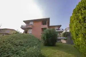 Casa Raffaella, Десензано-дель-Гарда