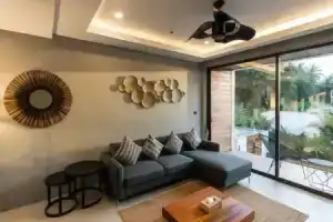 Отель «Zee Luxury Boutique», Хин Конг