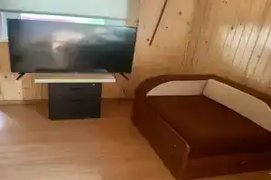 Дом на улице Вишнёвой, Сорола