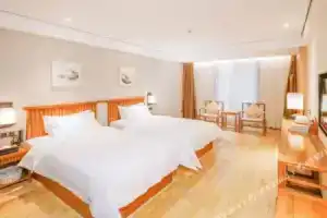 The Serene House (Zhengzhou CBD Convention & Exhibition Center Weilai North Road), Чжэнчжоу