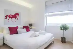 Tudors - The Cube Panorama 1 Bed, Бирмингем