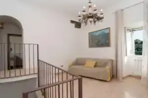 Emi: Maison - 8 Personnes - 5 Pièces - 3 Chambres - 110 M², Масса Лубрензе
