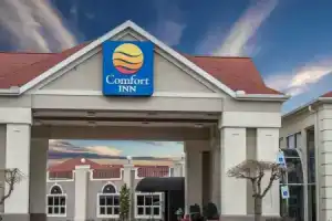 Отель «Comfort Inn», Сандаскай