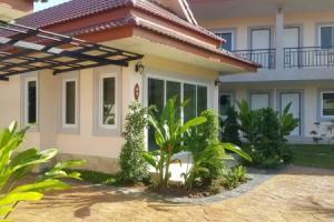 Отель «Baan Sooksiri Bangsaray», Банг Саре