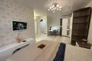 Бухта Уюта на шоссе Хорошёвское 82 корпус 10, Москва