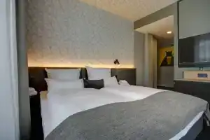 Ff&e Hotel Carlton, Дортмунд