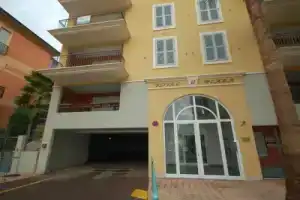 Appartement Menton, 3 pièces, 6 personnes - FR-1-196-270, Ментона