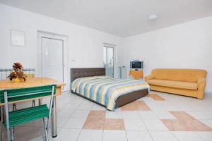 Awesome Home in Moscenicka Draga With Wifi and 0 Bedrooms, Мошеничка Драга