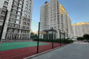 New England Ecoloft Studios, Киев