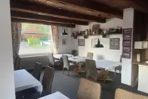 Hotel Bremer Kreuz, Бремен