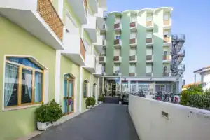 Hotel «Delfino», Сенигаллия