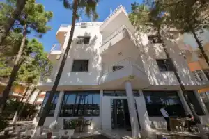 Hotel «Andi», Дуррес