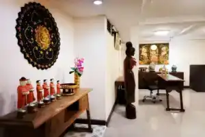 Oyo 537 Na Banglampoo Hotel, Бангкок