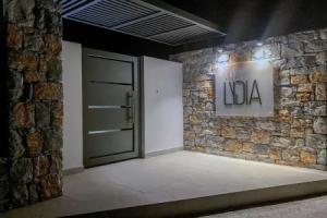 Villa Lydia I Superb views, two pools, next to the city, Кисамос