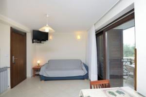 Apartments Ljubomir, Црес