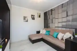Moment House (Момент Хаус) на улице Комсомольская 7, Красногорск