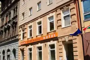 Six Inn Hotel, Будапешт