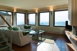 Zafferano Rooftop Terrace Tower House, Сан-Джиминьяно