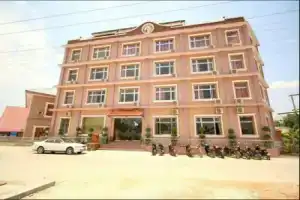 Royal Naung Yoe Hotel, Мандалай