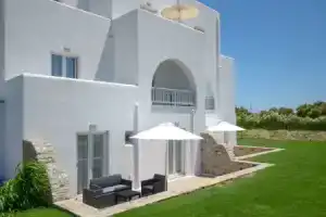 Ktima Lino Studios & Suites, Айя-Анна