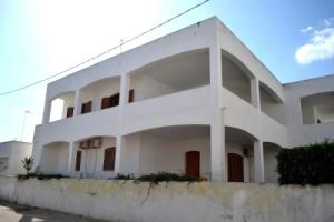 Charming Holiday Home in San Foca, Italy - Perfect for Families, Сан-Фока