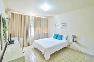 Modern Santo Domingo Condo in Heart of Gazcue, Санто-Доминго