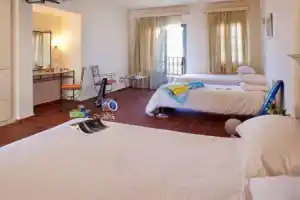 The Village Resort and Waterpark, Херсониссос