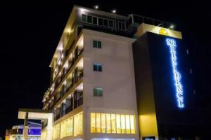 Sr Residence Hotel, Пхетчабун