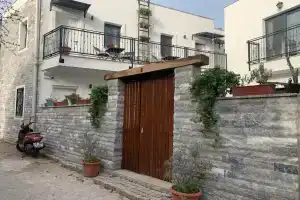 Ardens House, Гюмбет