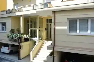 Green Residence, Римини