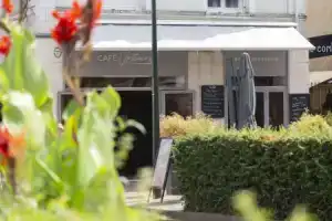 Отель «Logis Hôtel Restaurant Chaptal, Amboise», Амбуаз