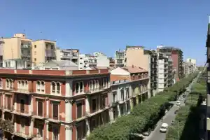 Room 110 Bari -Guesthouse-, Бари