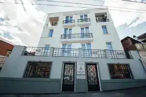 Hotel «Kenari», Тбилиси