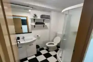 Soul Apartments, Изола