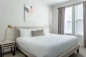 Dallas Trendy 1BD 1BA Apartment, Даллас