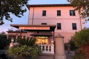 Hotel «Ficocle», Червиа