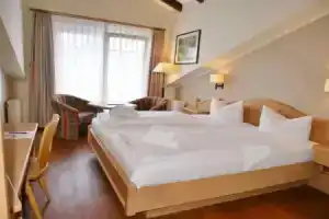 R&R Hotel Strandallee, Остзеебад Баабе