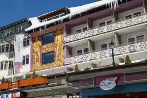 Hotel «Alpina», Обертауэрн