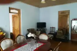 Txilaziri Guest House, Хуло