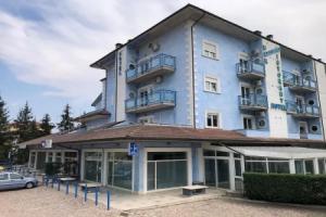 Hotel L'Aquila 99, Л'Акуила