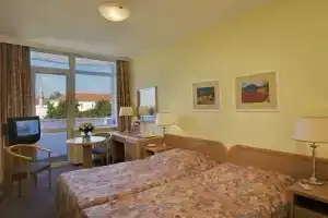 Danubius Hotel Ptria, Печ